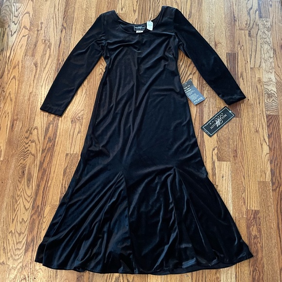 Molly Malloy Dresses & Skirts - Molly Malloy Vintage Evening Gown